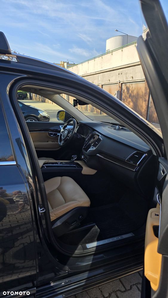 Volvo XC 90 - 13