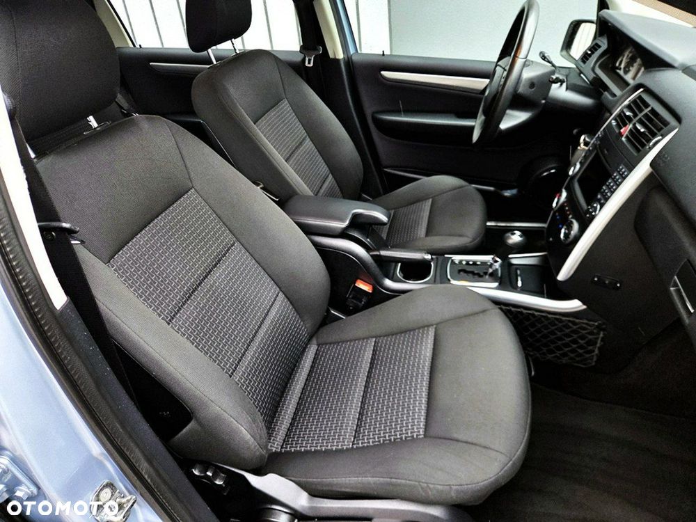 Mercedes-Benz Klasa B 180 BlueEFFICIENCY - 25