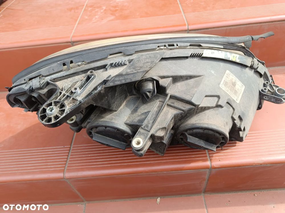 MERCEDES W204 LAMPA LEWA PRZÓD PRZEDNIA H7 EUROPA - 8