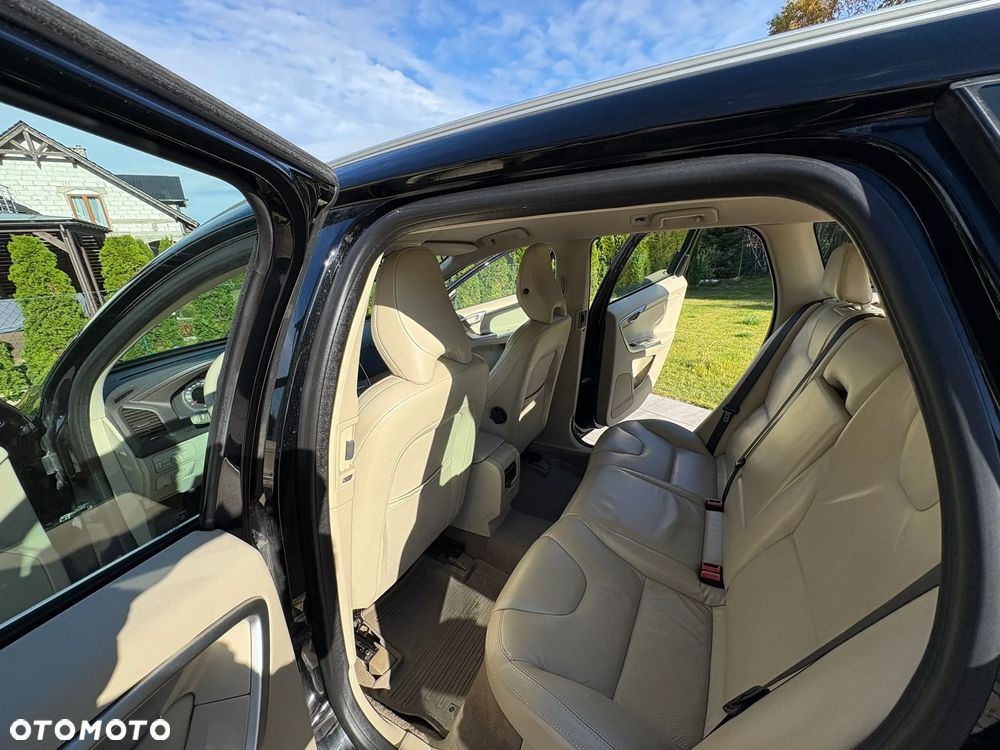 Volvo XC 60 2.4D AWD Summum - 10