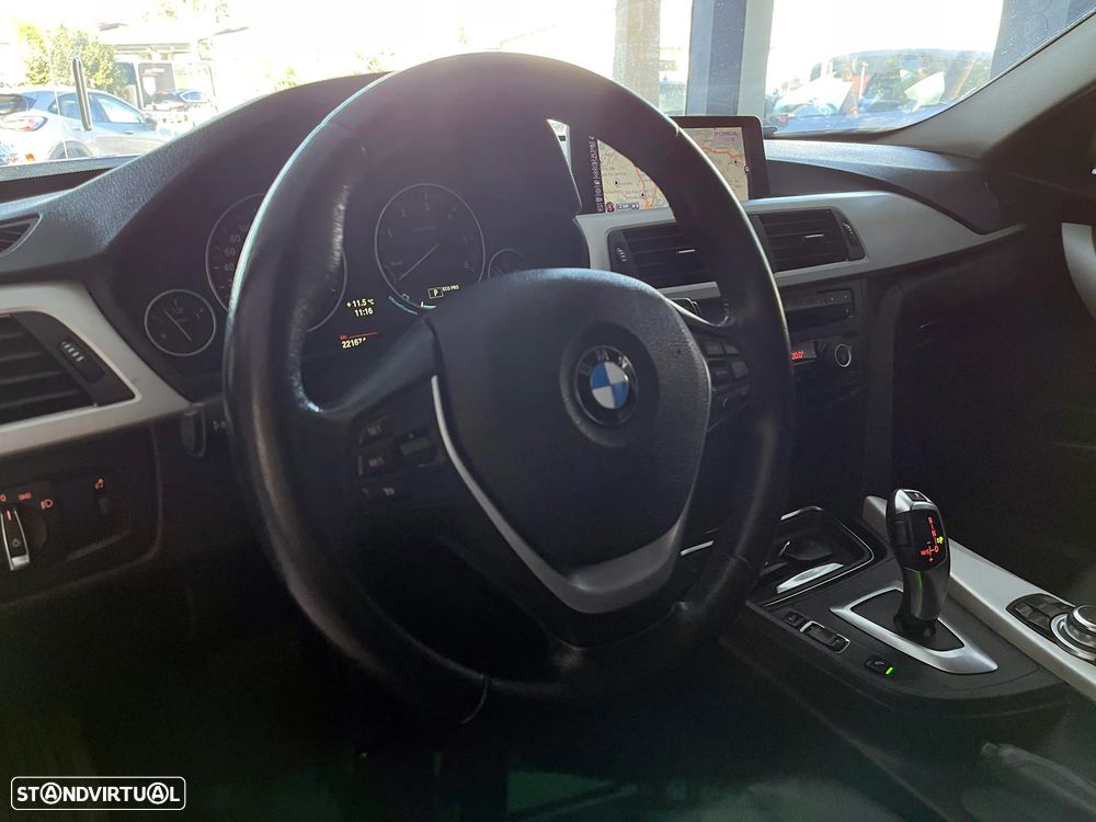 BMW 320 d Touring Sport Auto - 21