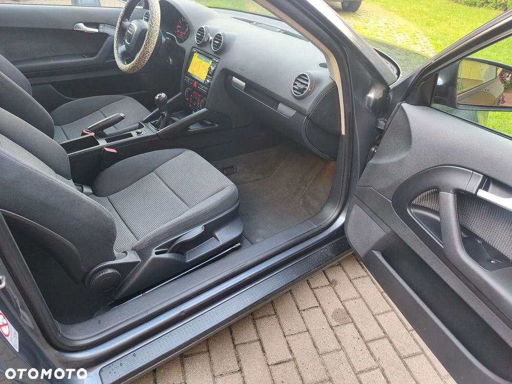 Audi A3 3-drzwiowe 1.6 Ambiente - 17