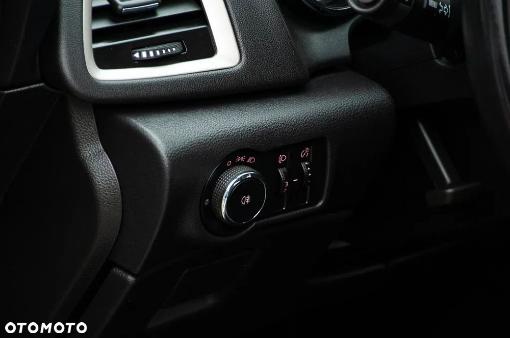 Opel Astra 1.6 Active - 36