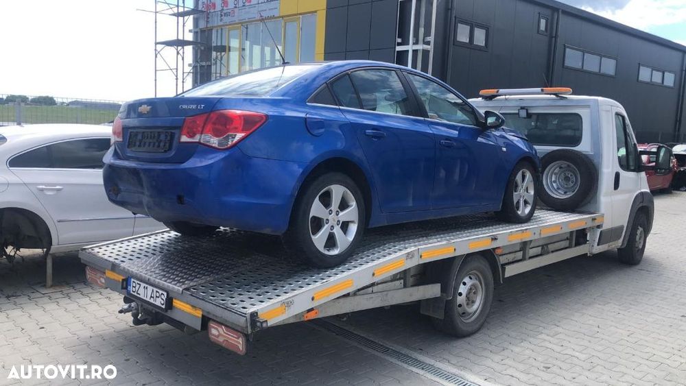 Dezmembram Chevrolet Cruze 2.0D an fabr 2011 - 1