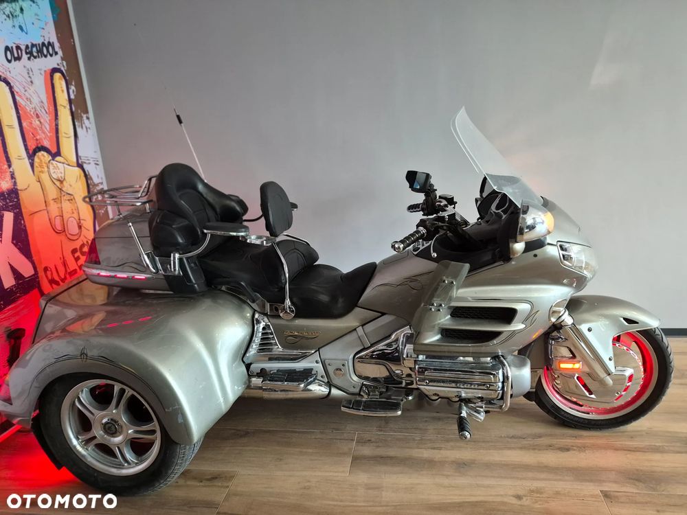 Honda GL - 9