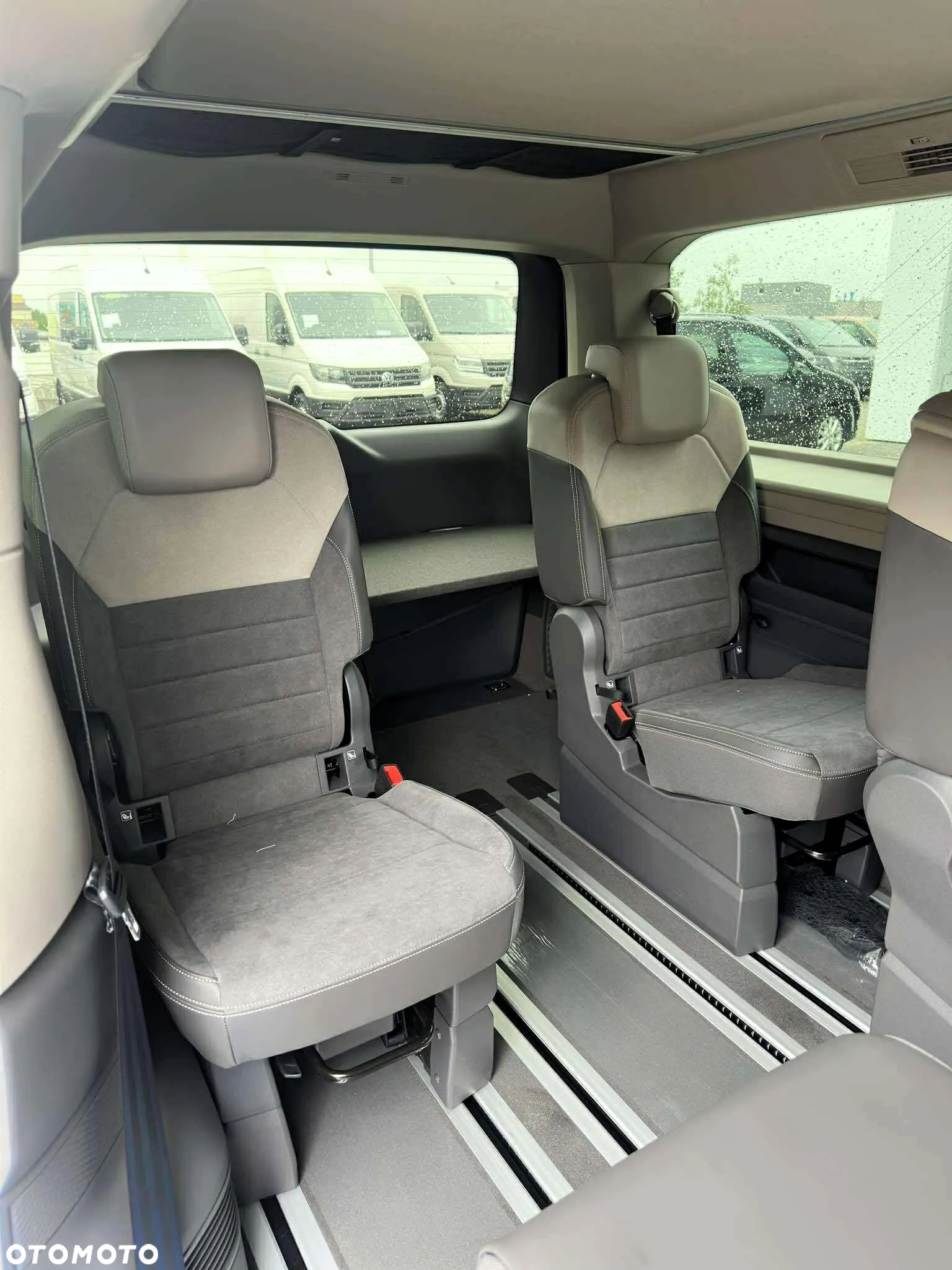 Volkswagen California - 13