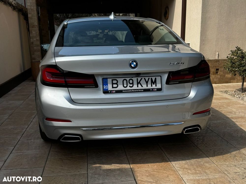BMW Seria 5 540i Aut. Sport Line - 2