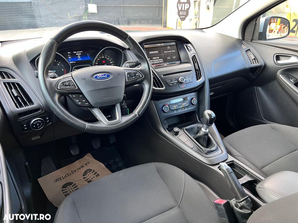 Ford Focus 1.6 TDCi DPF Start-Stopp-System SYNC Edition - 10