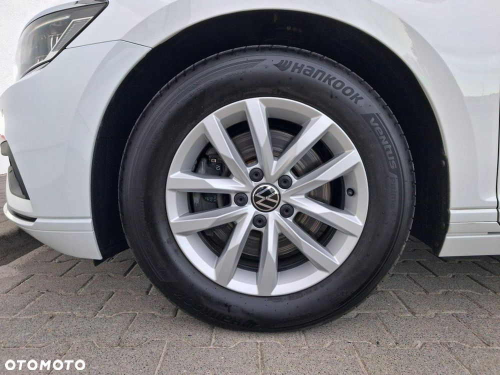 Volkswagen Passat - 10