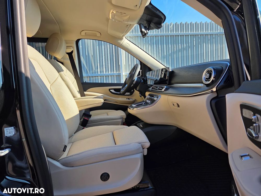 Mercedes-Benz V 300 d extralang 4Matic 9G-TRONIC Exclusive - 11