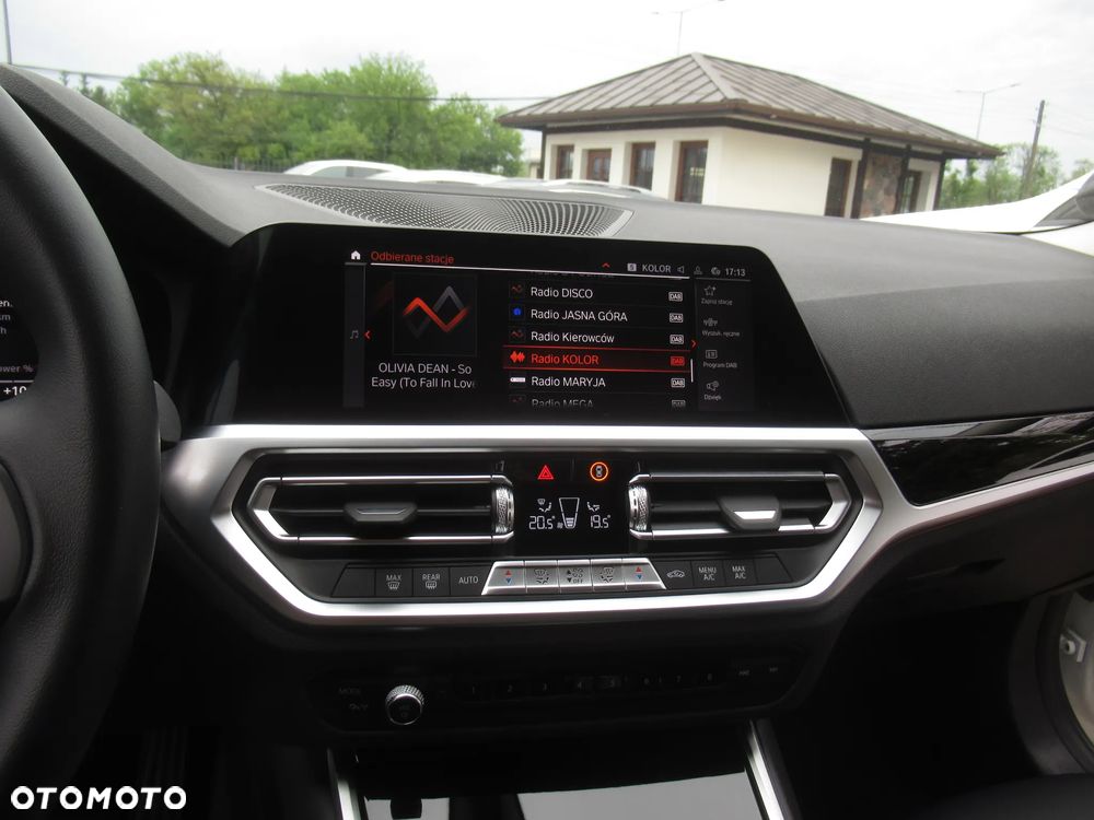 BMW Seria 3 318i Sport Line - 16