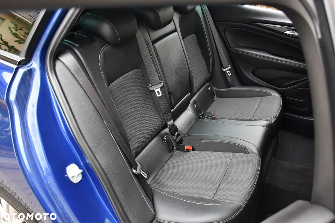 Opel Insignia 2.0 CDTI Business Elegance S&S - 39