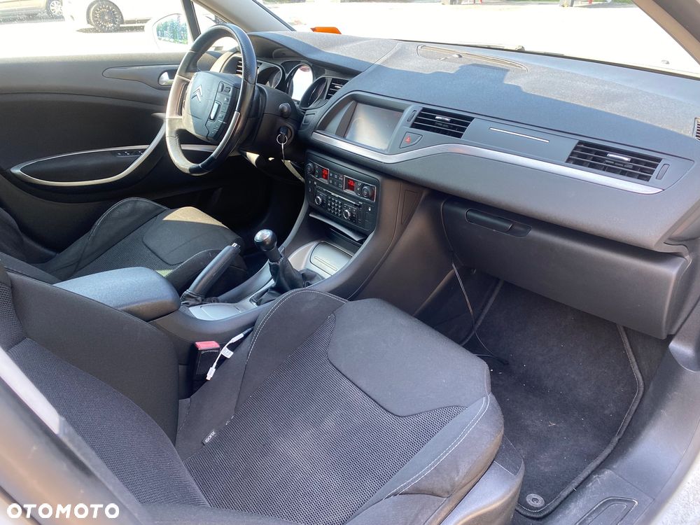 Citroën C5 2.0i 16V Dynamique - 8