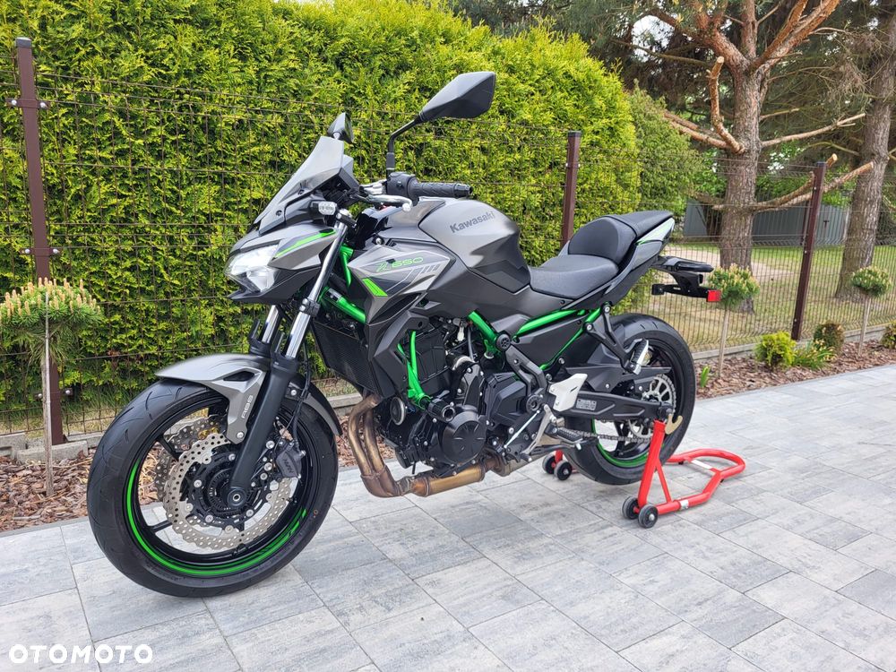 Kawasaki Z 650 - 10