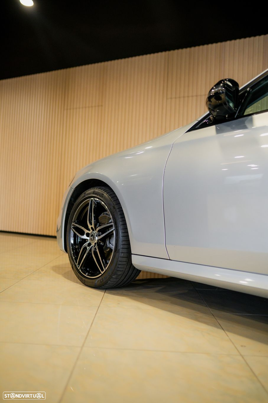 Mercedes-Benz E 220 d AMG - 26