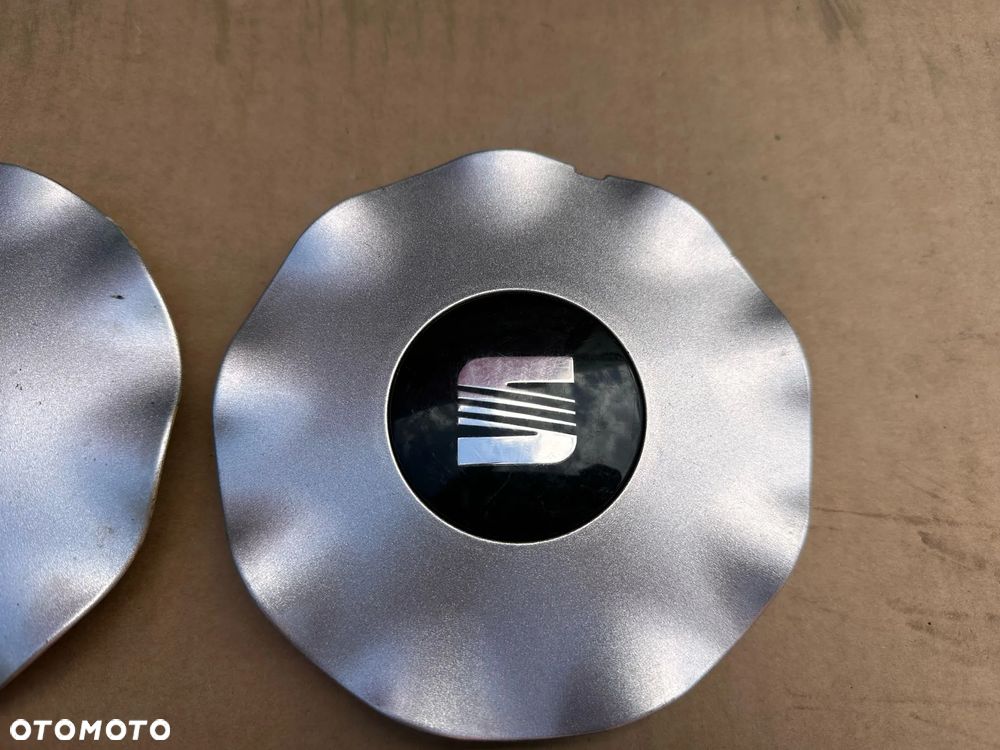 Dekielki emblematy Seat Toledo Leon / 1L0 601 149 C / Komplet - 4