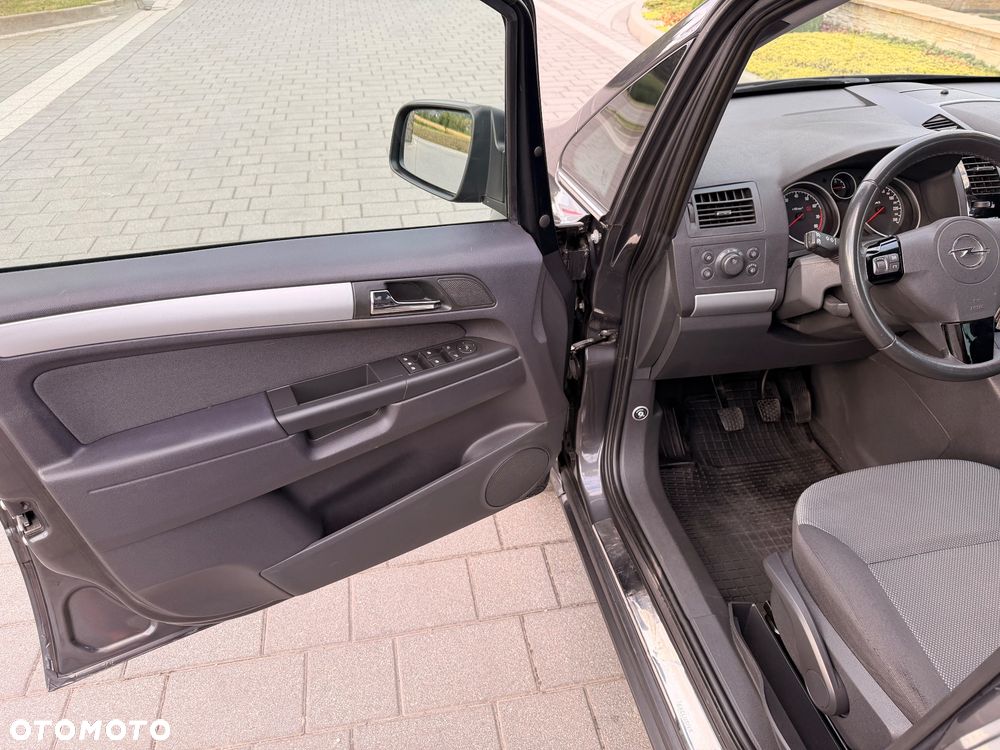 Opel Zafira 1.8 Innovation 110 Jahre - 9