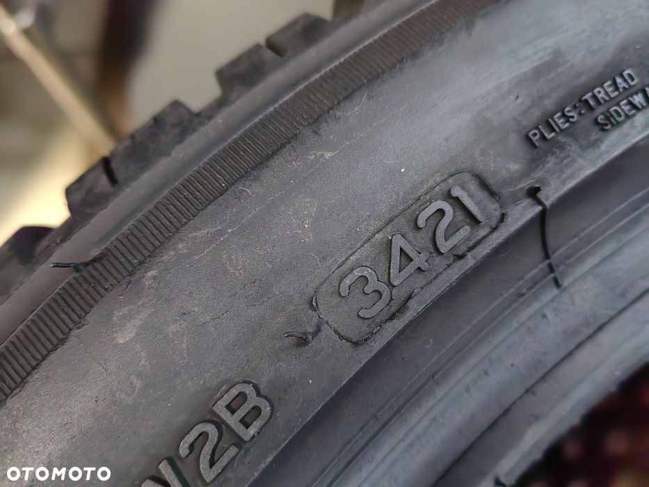 225/45R19 96V Bridgestone Blizzak LM005 para zima PZ52 - 4