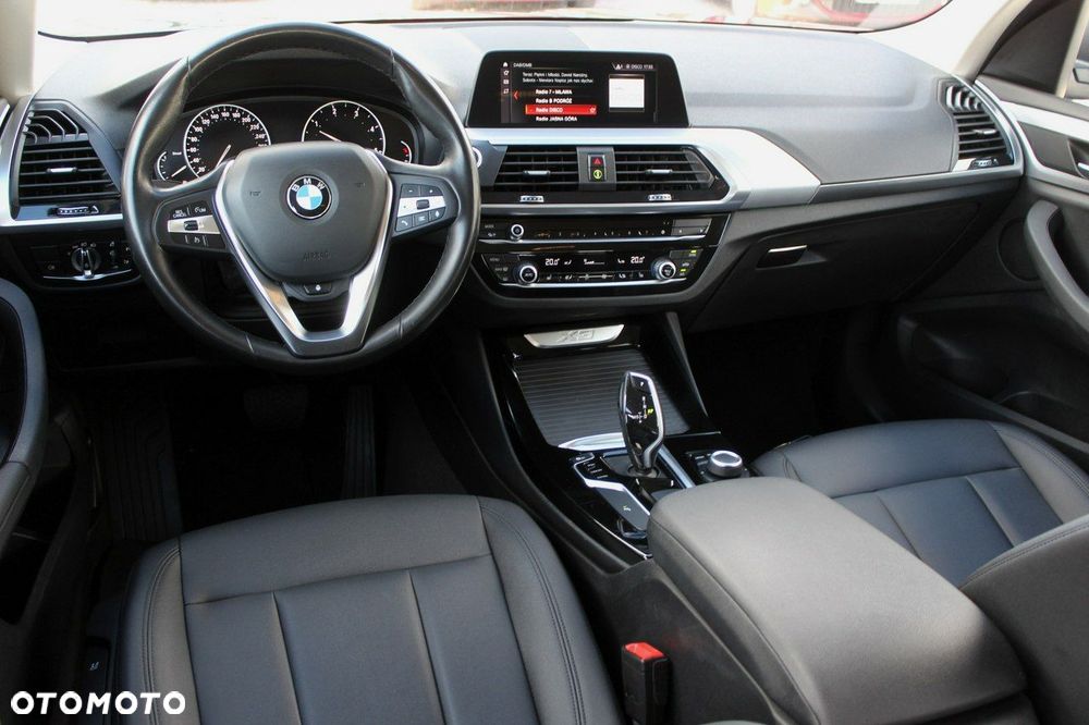 BMW X3 sDrive18d mHEV - 11