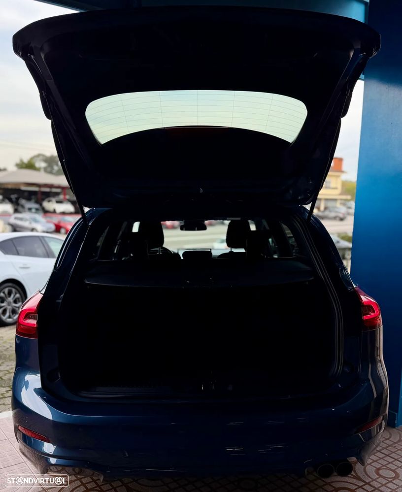 Ford Focus SW 1.0 EcoBoost ST-Line - 24