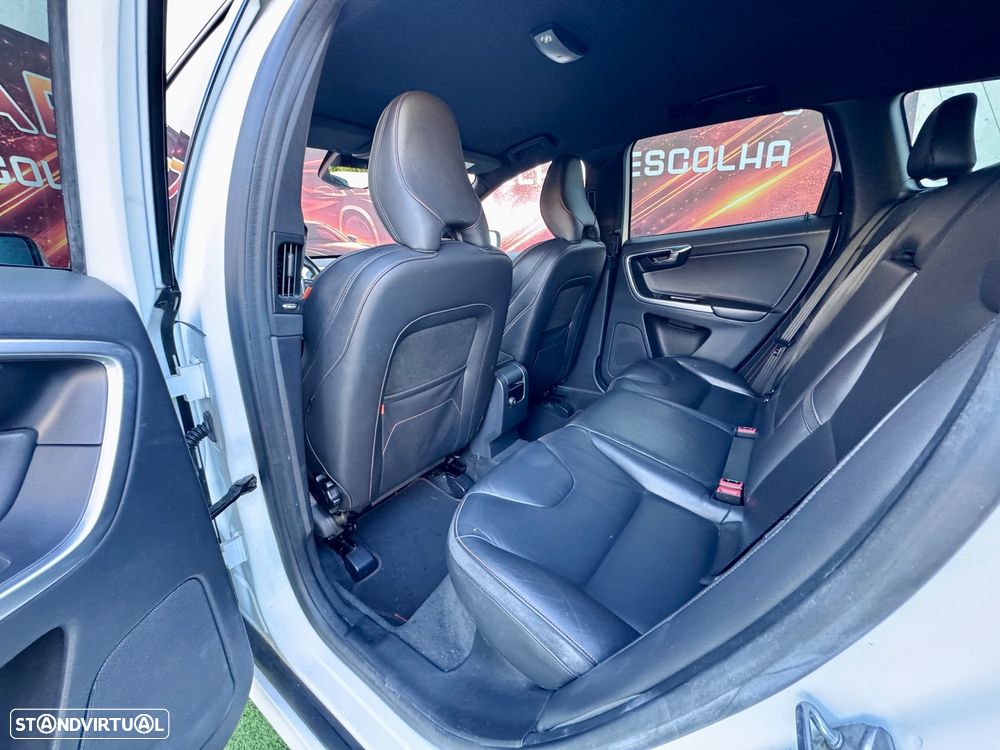 Volvo XC 60 2.0 D4 Volvo Ocean Race Geartronic - 9