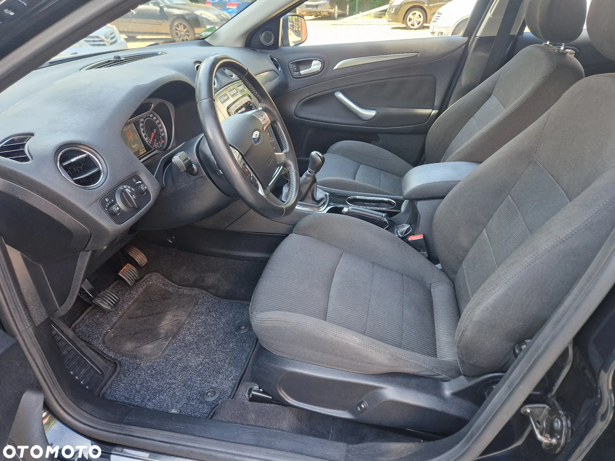 Ford Mondeo 2.0 FF Titanium - 21