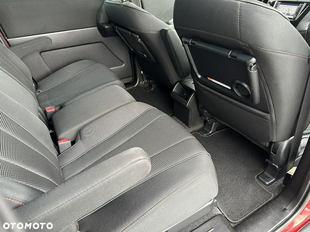 Mazda 5 - 12
