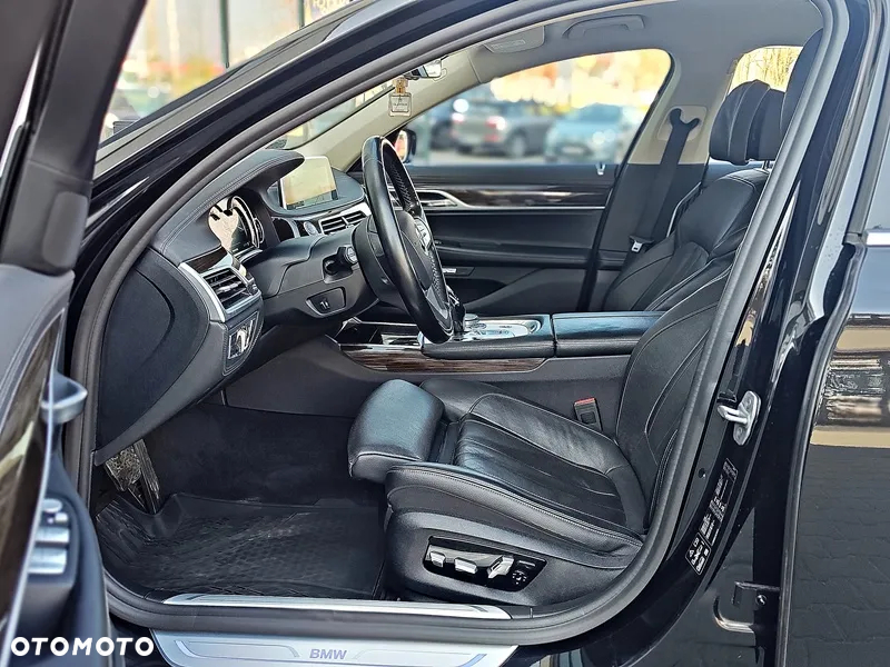 BMW Seria 7 730d xDrive - 12