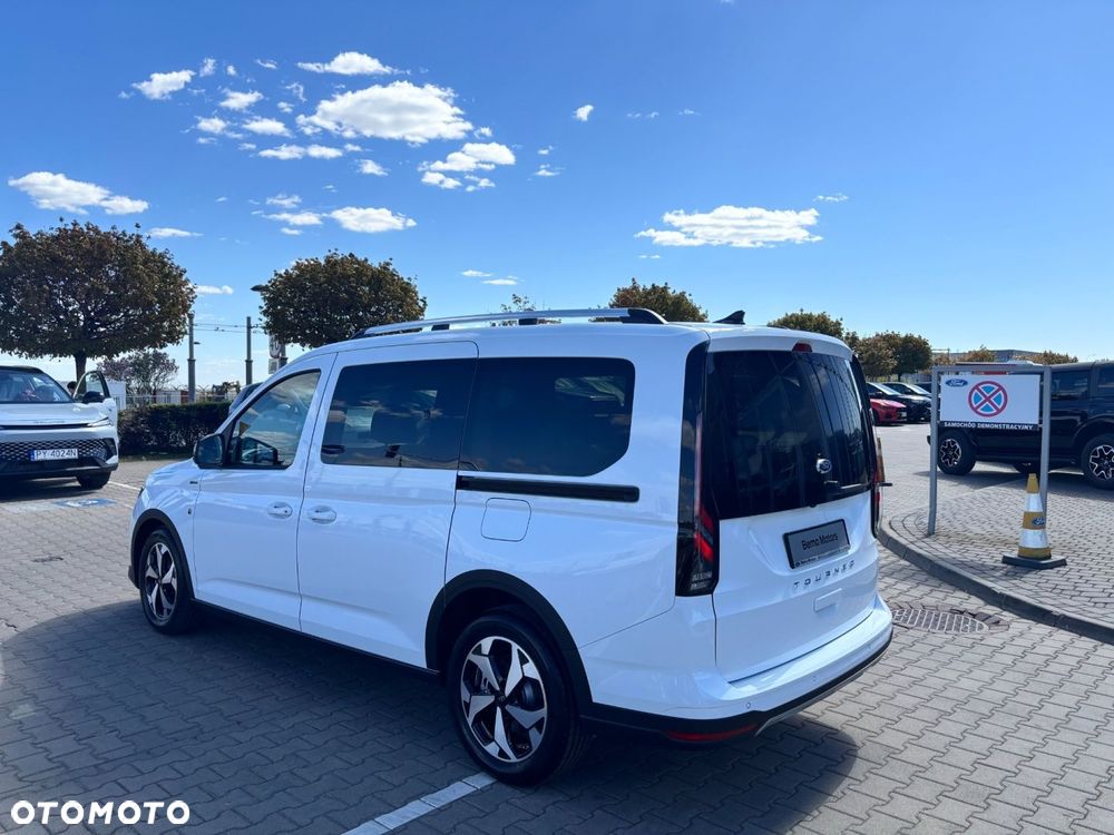 Ford Tourneo Connect Grand - 9