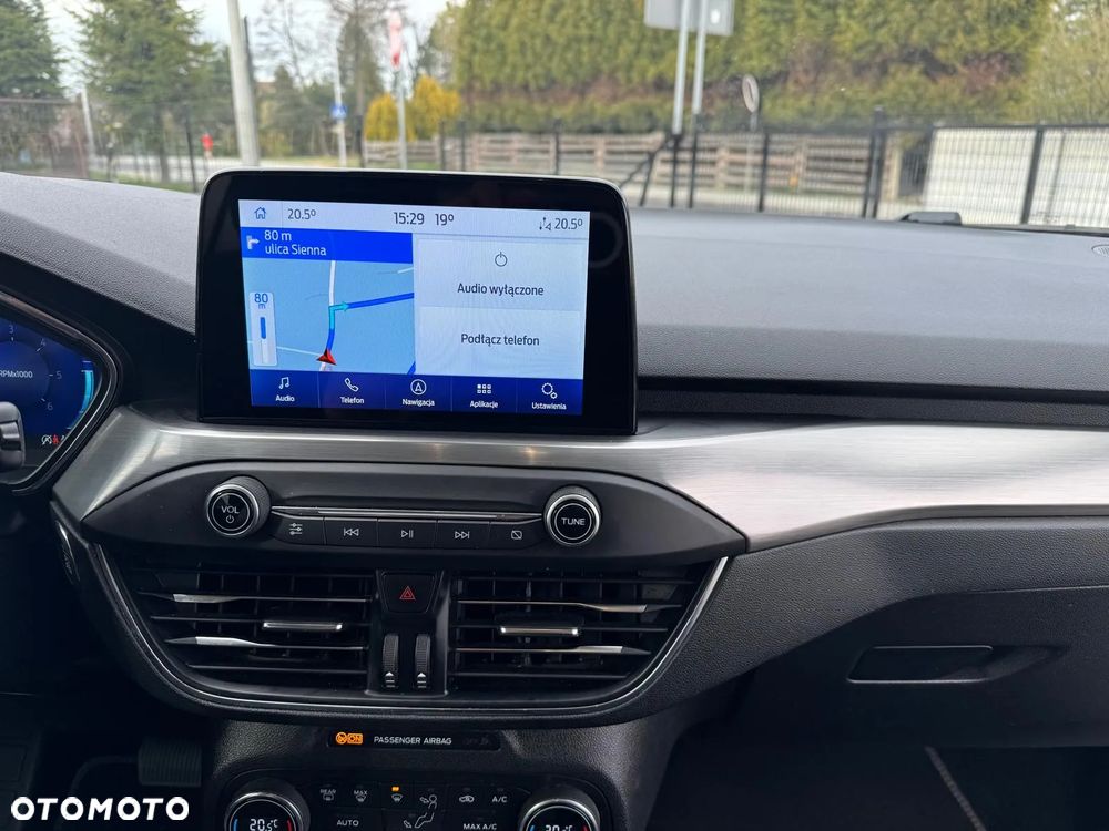 Ford Focus 1.5 EcoBlue Start-Stopp-System COOL&CONNECT DESIGN - 16