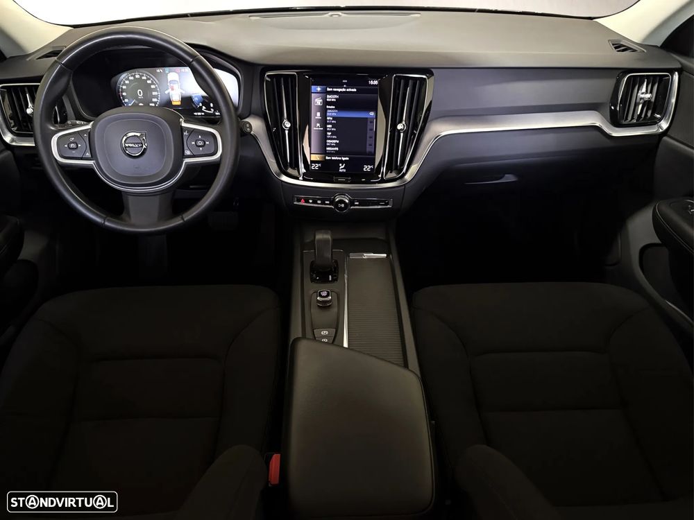 Volvo V60 2.0 B4 Momentum Geartronic - 13
