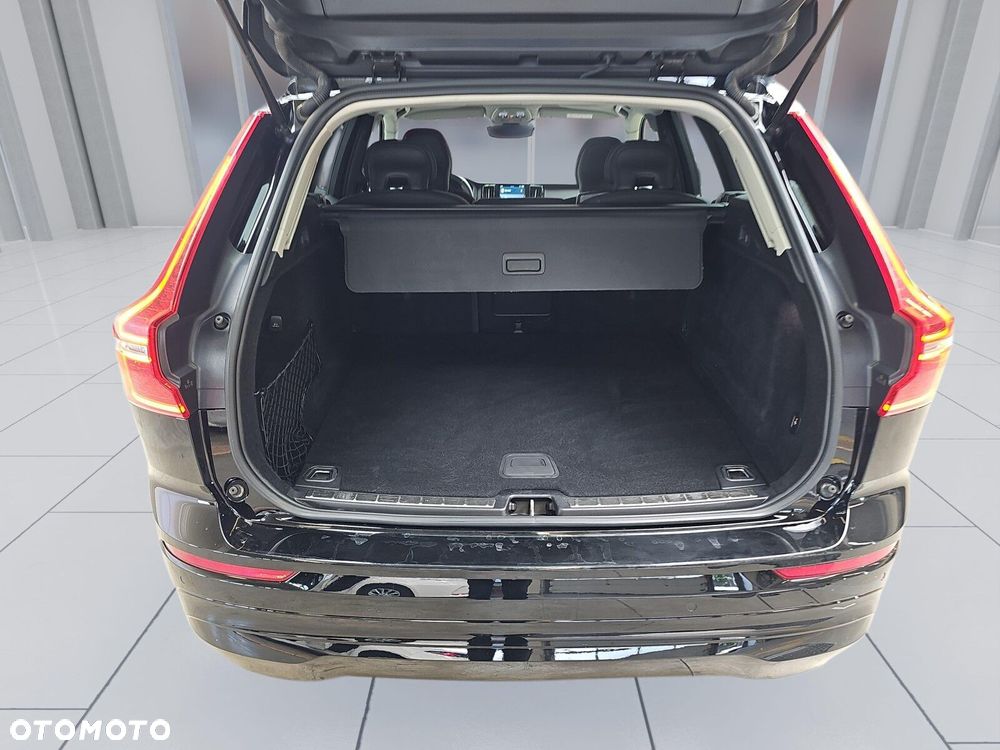 Volvo XC 60 B4 B Essential - 20