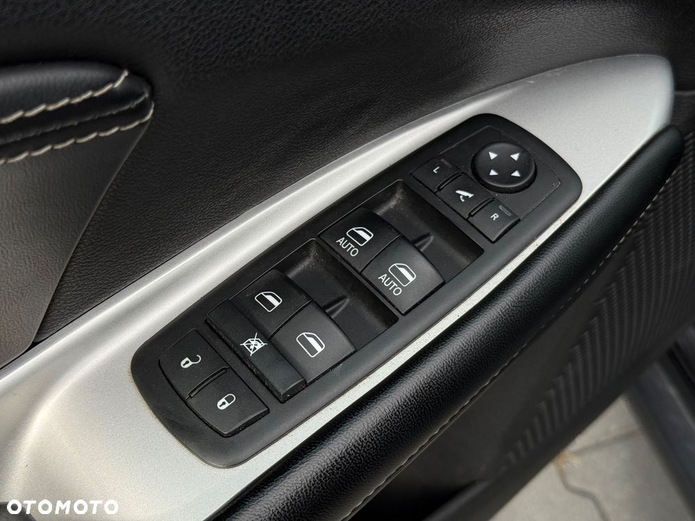 Fiat Freemont 2.0 Multijet 16V DPF Automatik Allrad Black Code - 27