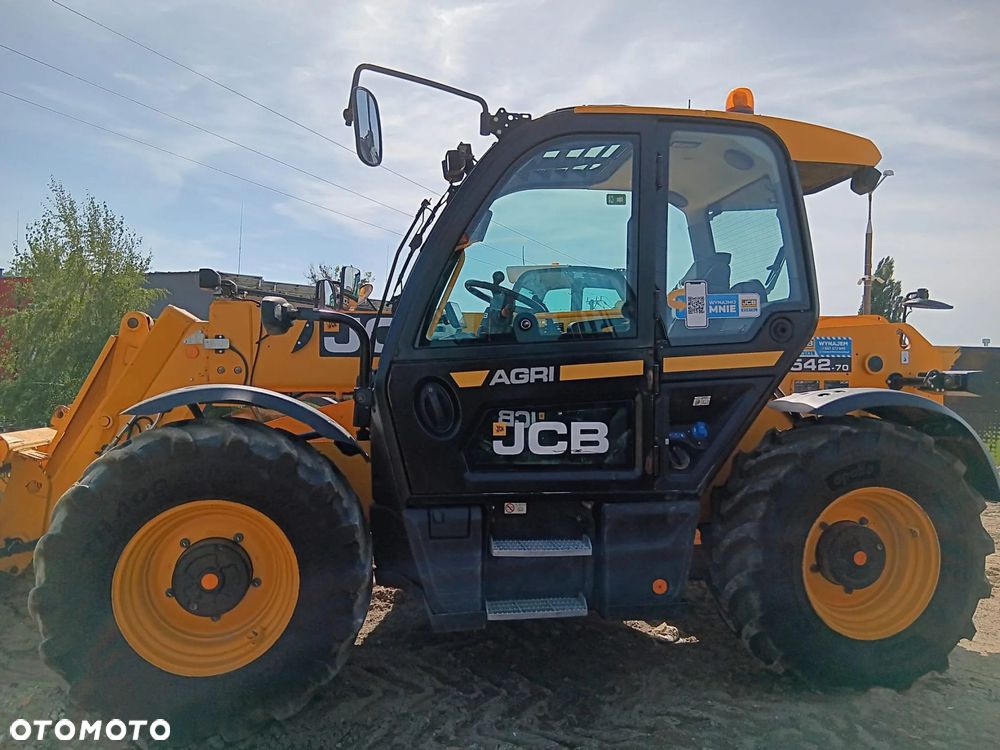 JCB 542-70 Agri - 16