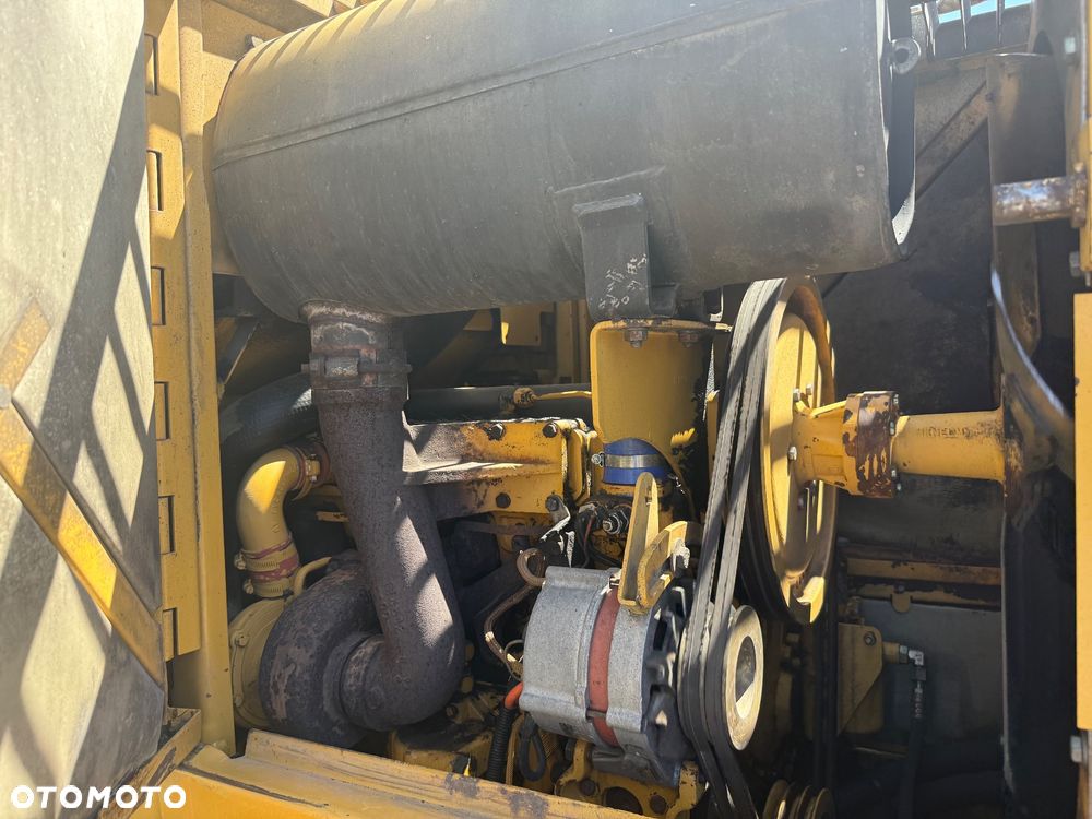 Caterpillar 918F - 12