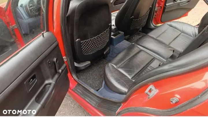 BMW Seria 3 316i - 4