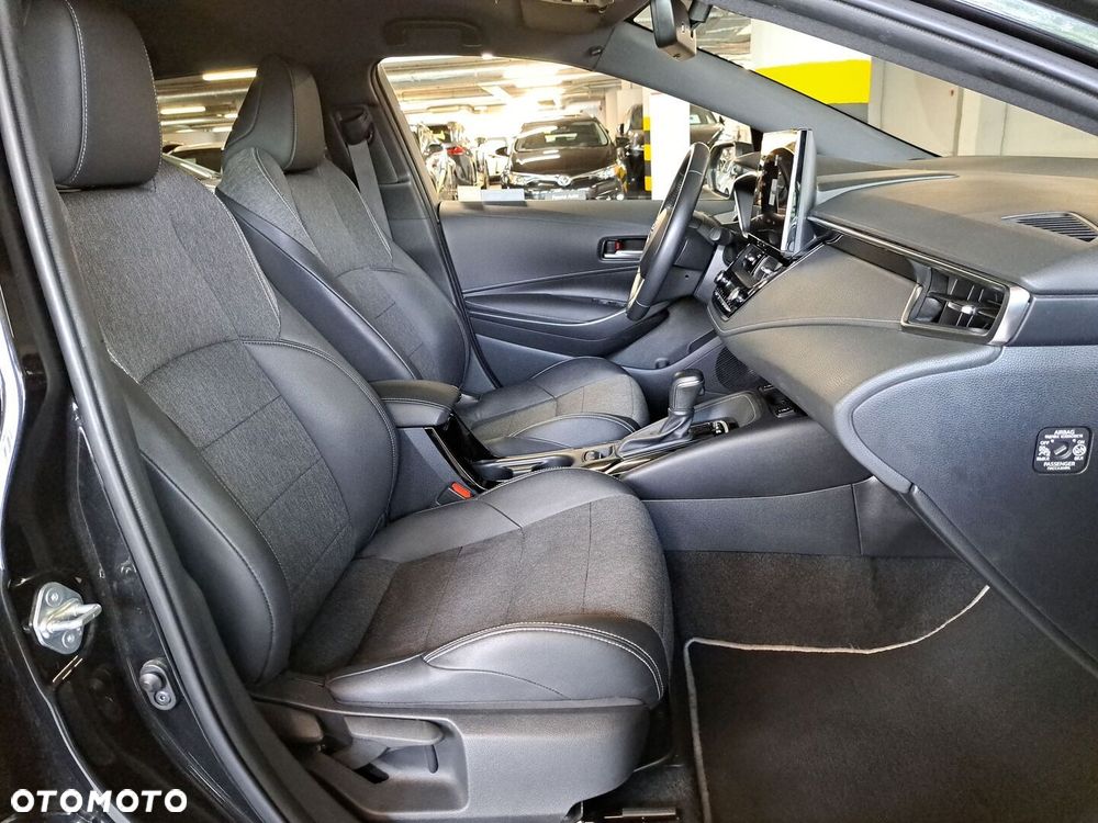 Toyota Corolla 1.8 Hybrid Style - 16