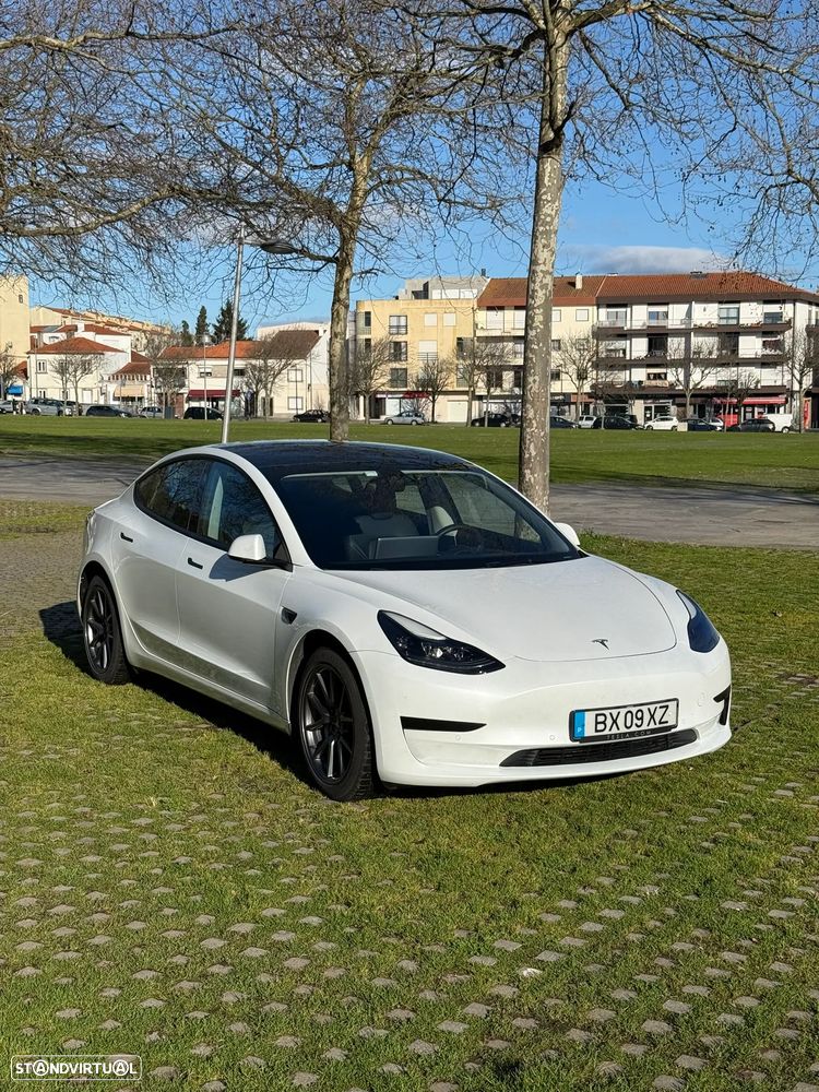 Tesla Model 3 Standard Range Plus RWD - 1