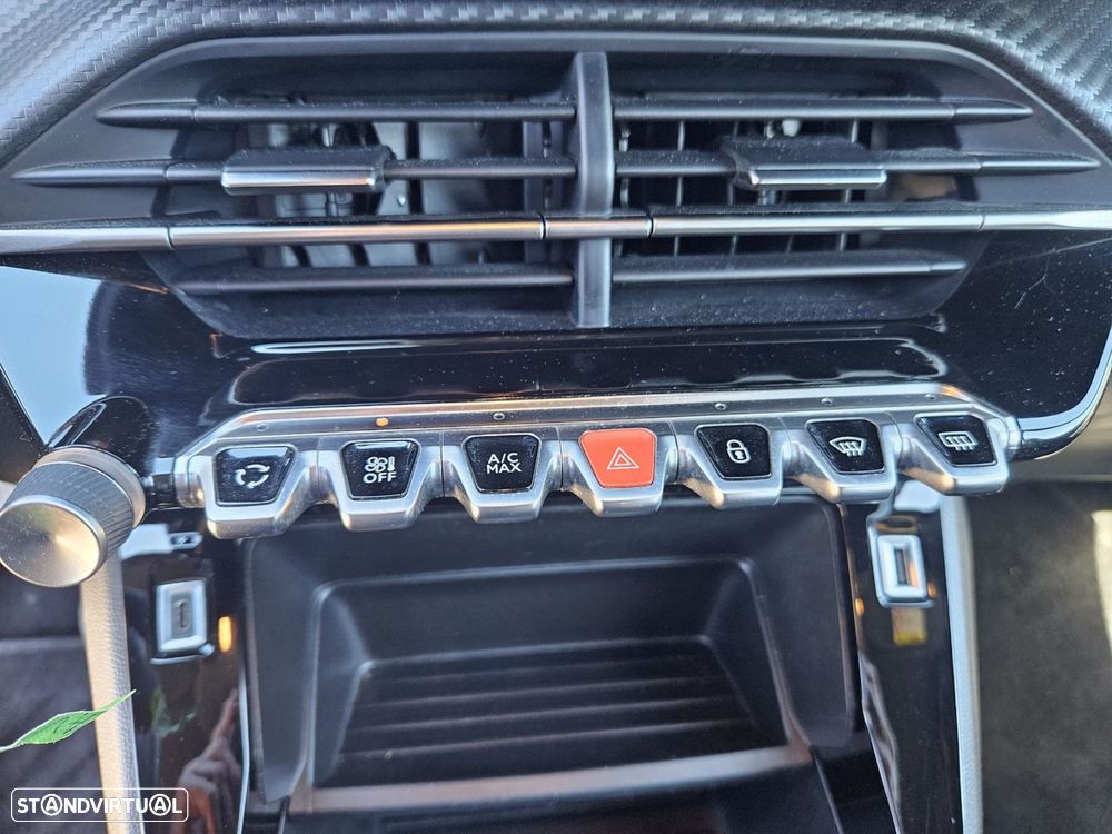 Peugeot 2008 1.2 PureTech Active Pack - 34