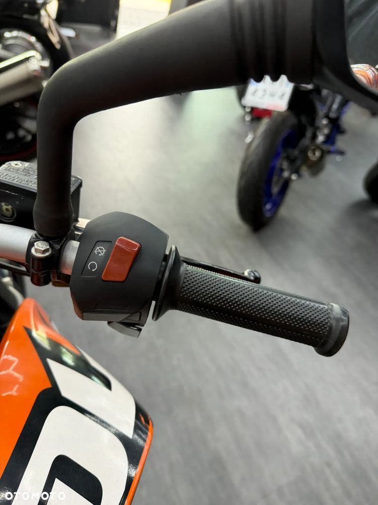 KTM Duke 125 - 30