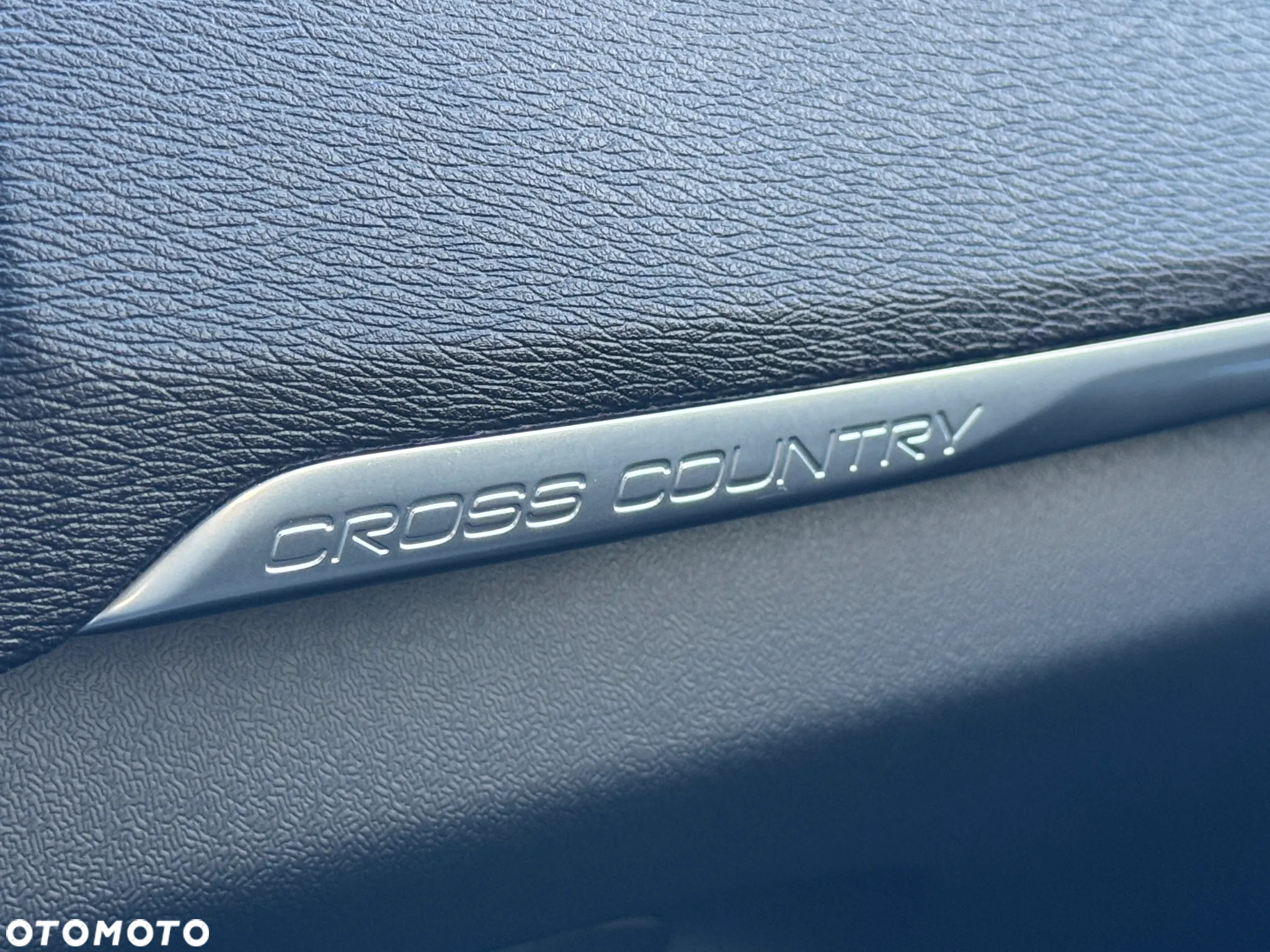 Volvo V40 Cross Country T3 Drive-E Momentum - 22