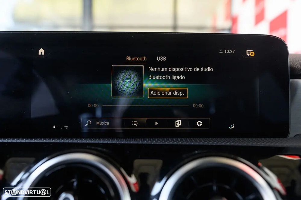 Mercedes-Benz A 180 Limousine d AMG Line Aut. - 49