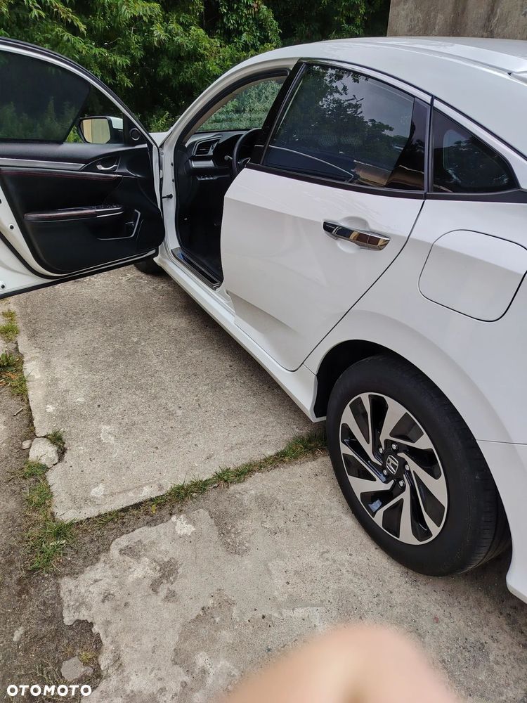 Honda Civic 1.5 T Comfort - 22