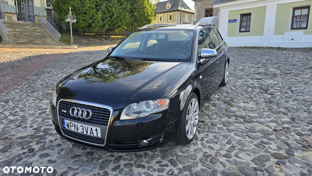 Audi A4 Avant - 11