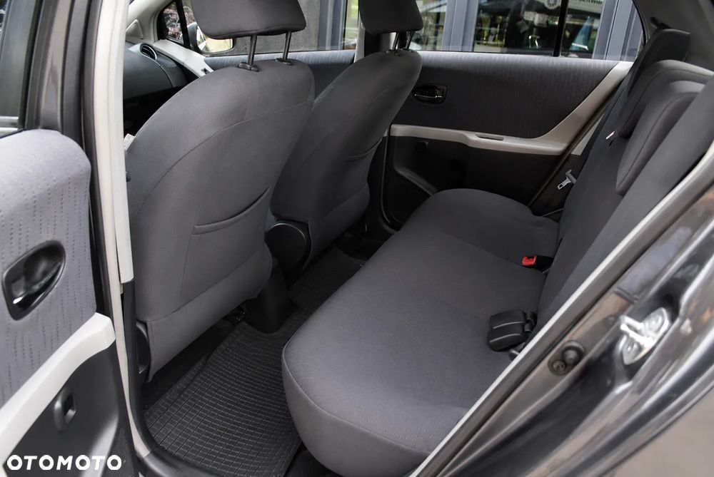 Toyota Yaris 1.33 VVT-i Life - 8