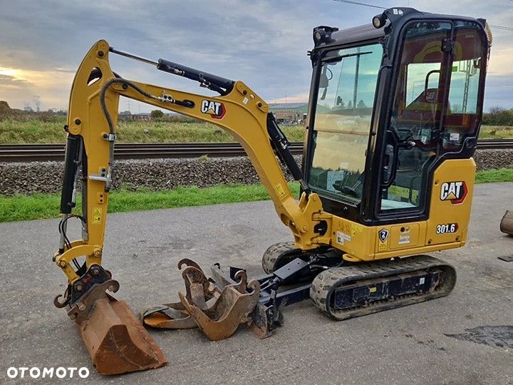 Caterpillar 301.6 - 1