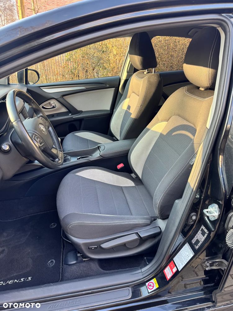 Toyota Avensis - 7
