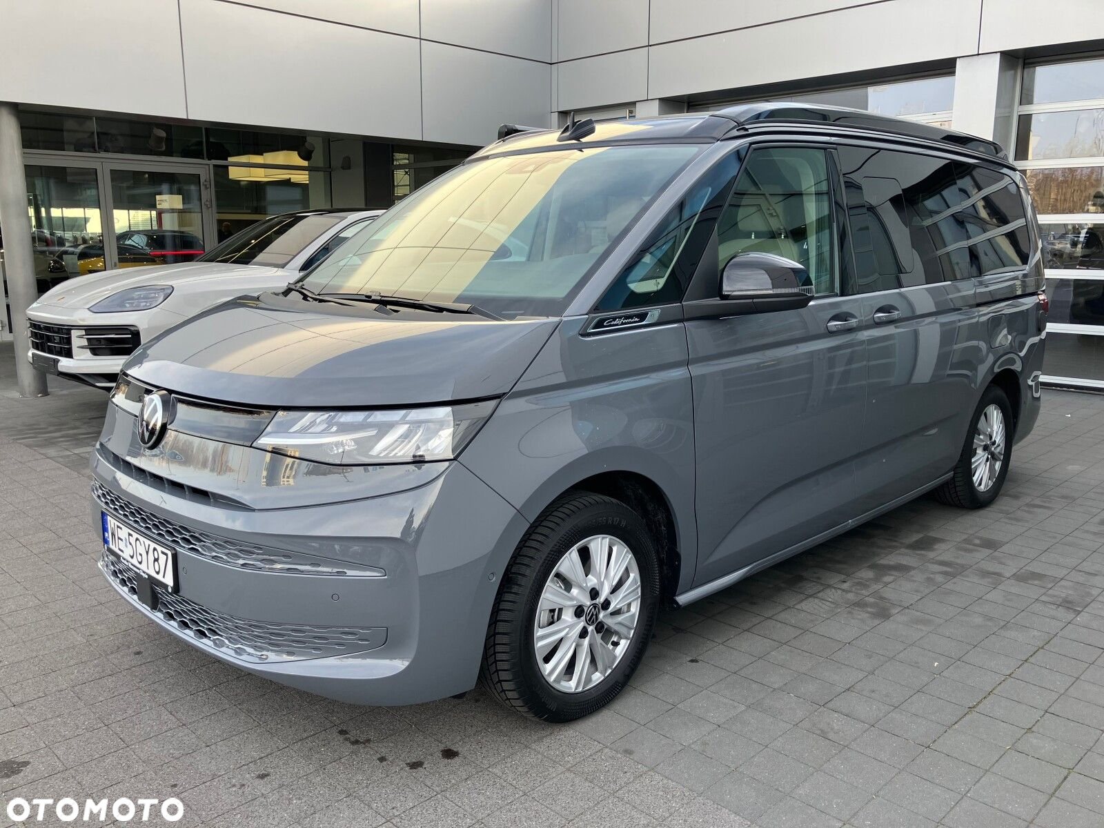 Volkswagen california Nowa California Beach silnik: 2,0 l TSI OPF 204 KM / skrzynia biegów: 7-biegowa DSG rozstaw osi: 3124 mm - 8
