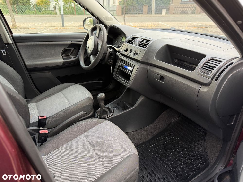 Skoda Fabia - 10