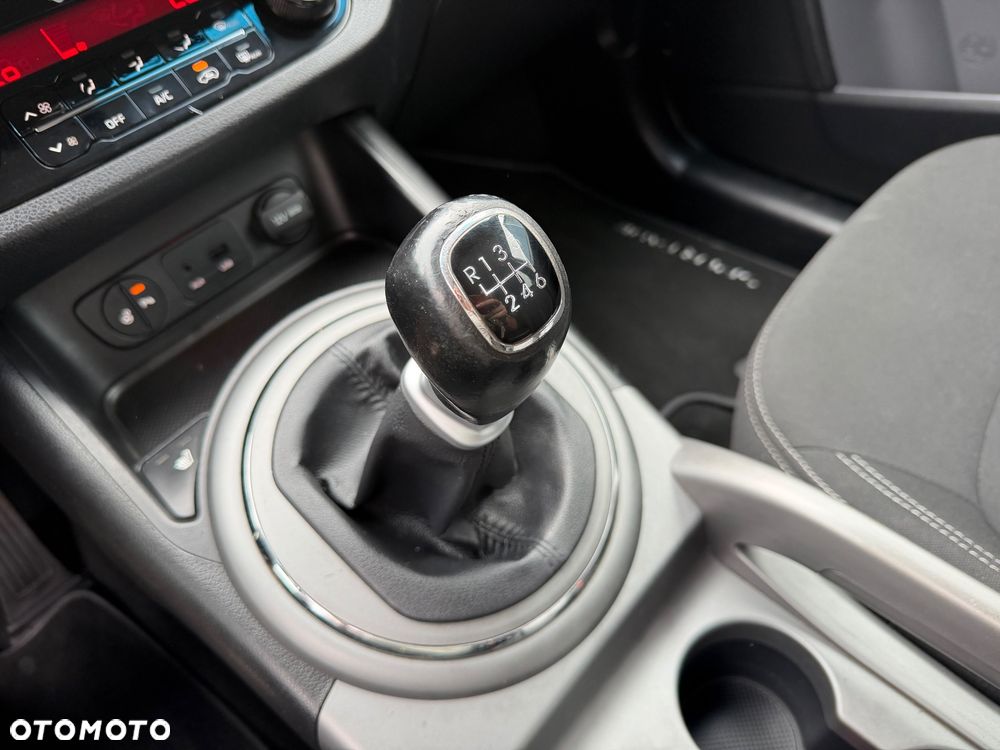 Kia Sportage - 22